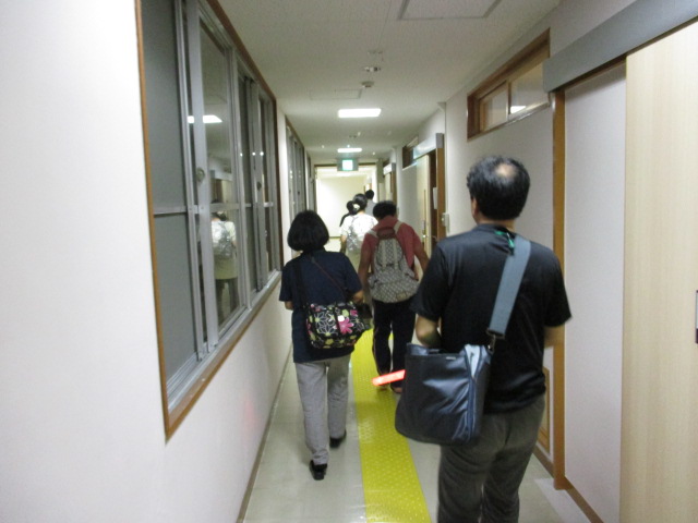避難を開始している様子