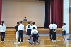終業式。校長先生の挨拶です