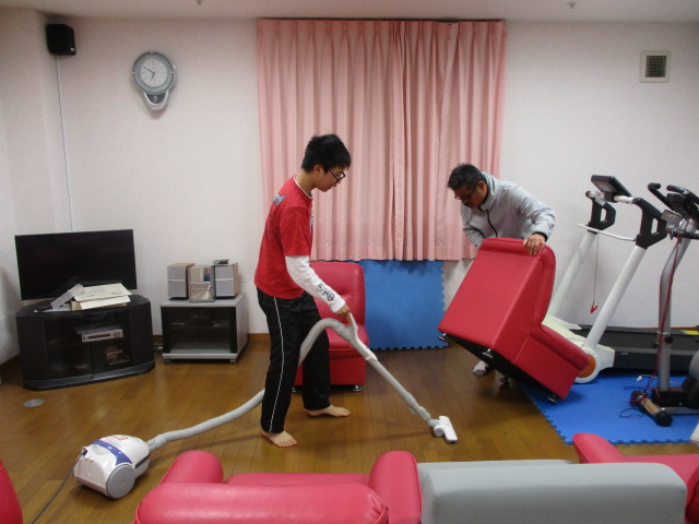 娯楽室の掃除