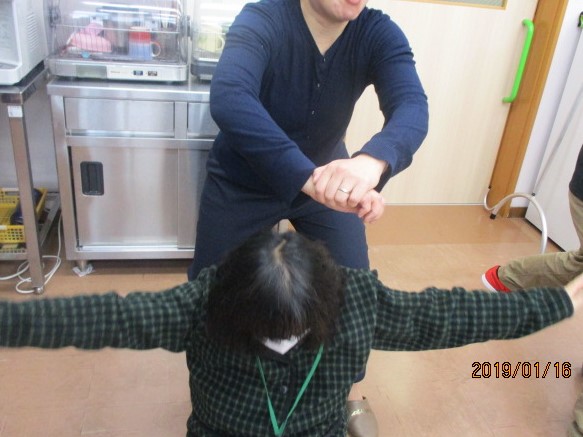 背後から抱きつかれた時の離脱術