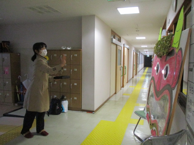 豆まきの様子①