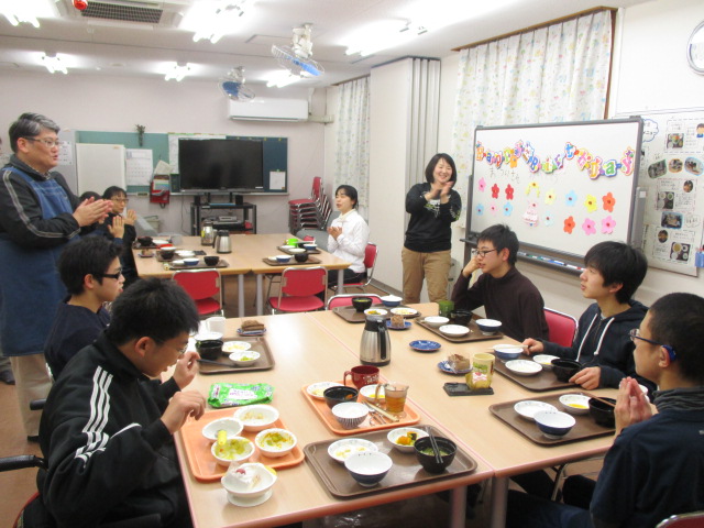 食堂での会の様子