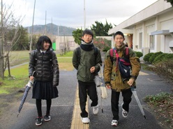 聾生登校の様子１