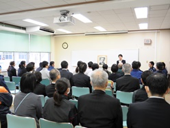 校長先生のお話の様子です