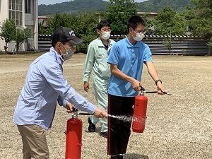 消火器訓練の様子