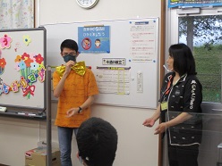 誕生会の司会の様子