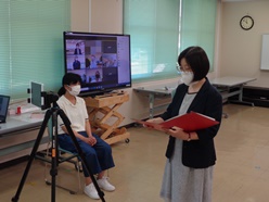 校長先生のお話の様子です