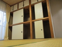 おしいれもからっぽ