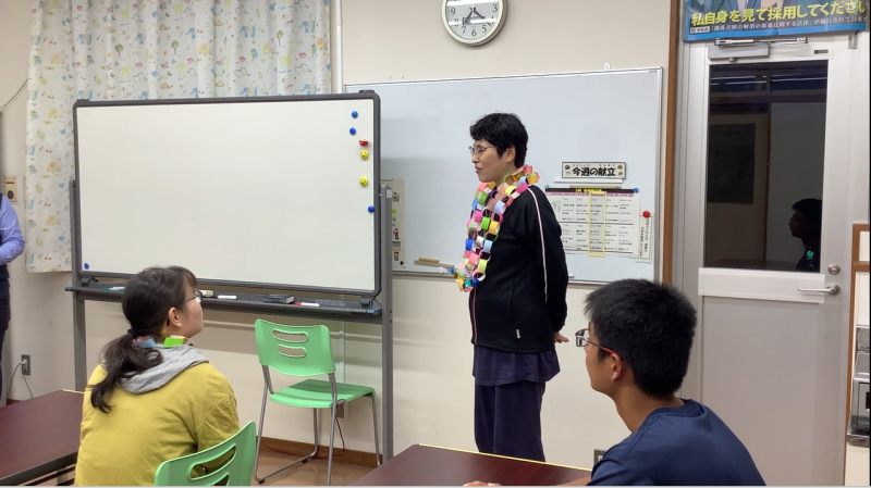 女子舎生が夢を語っているところ