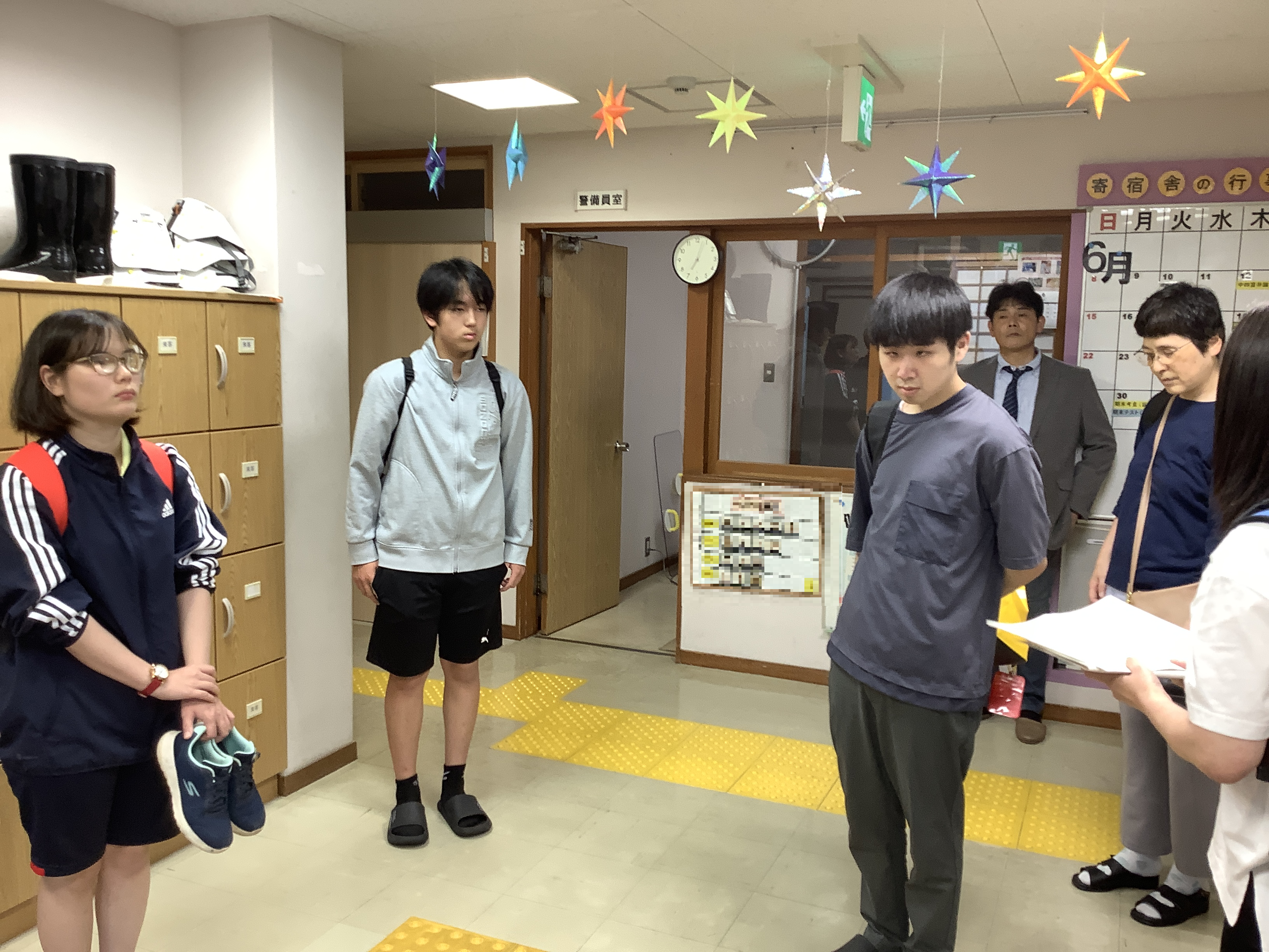 集合場所に集まっている様子