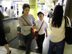 地下鉄改札
