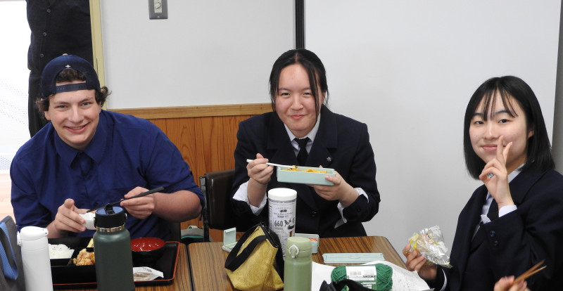 昼食３