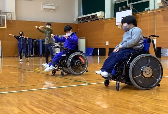 だ3