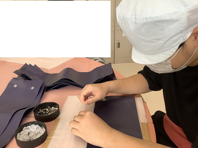 廣岡 バッグ底ピンはめ (1)
