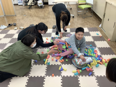 中　施設見学（にじのまち）
