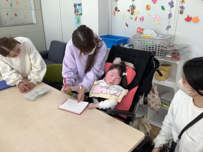 朱里　にじのまち