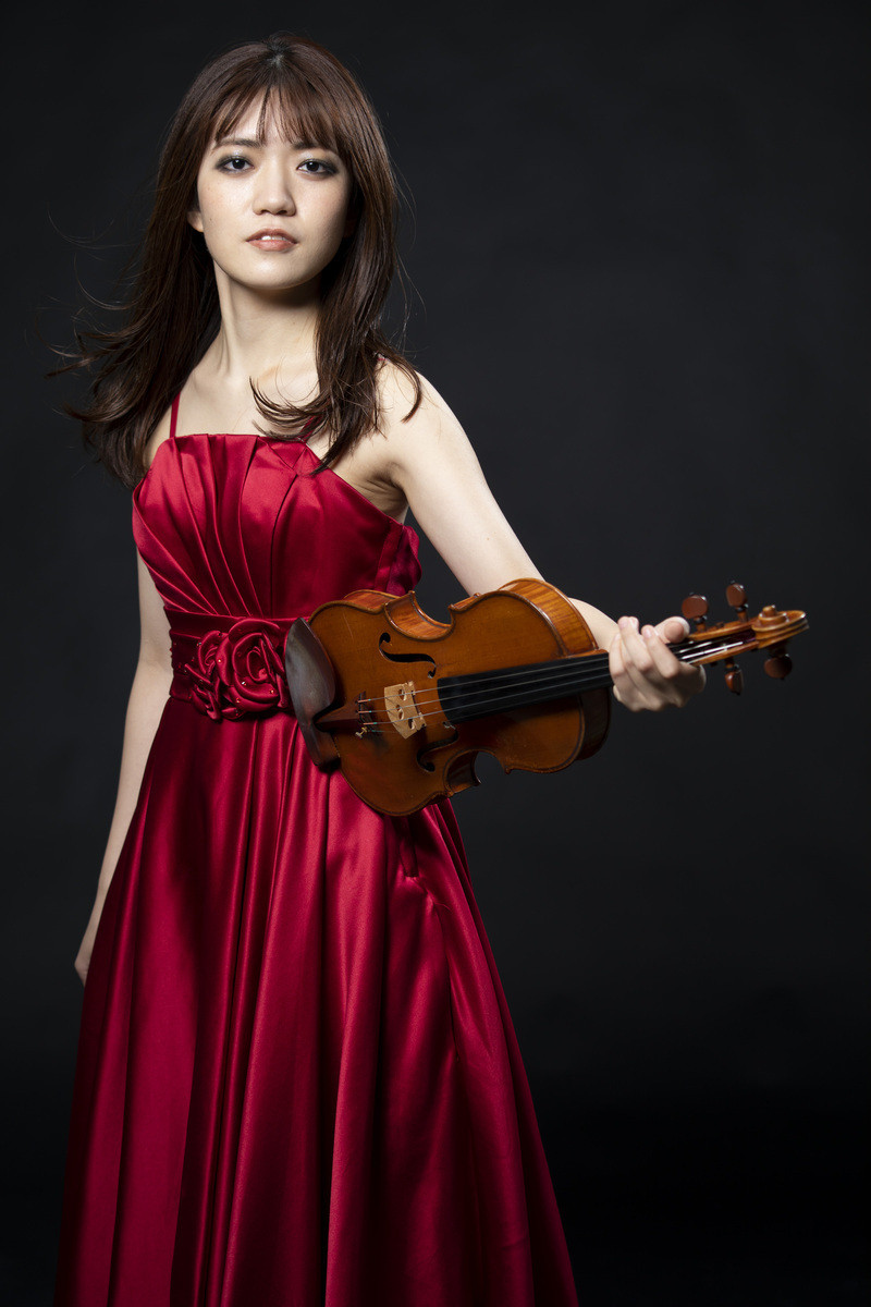 ヴァイオリン沖本さん写真