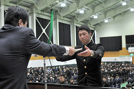 在学年間精勤賞