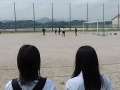 見学　サッカー