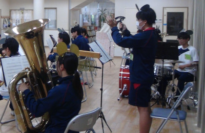 吹奏楽写真２（ジャンボリミッキー）