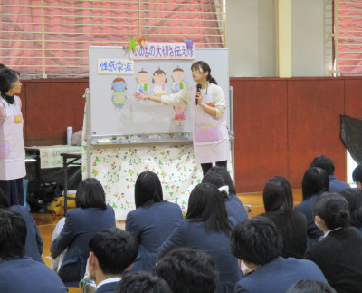 3 年　性に関する講演会 (2)