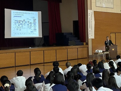 1,2年進路講演会