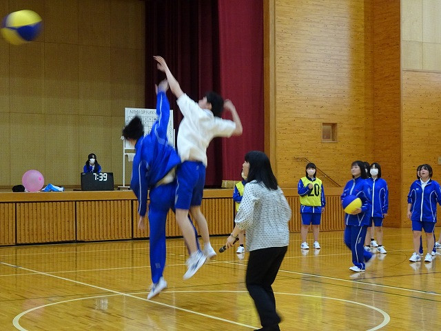 ①
