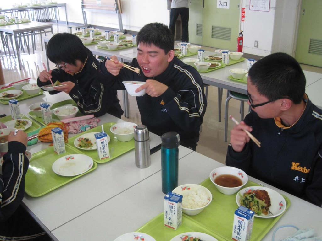 ～給食（高等部）～