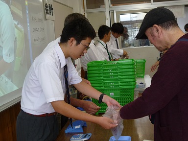 高等部　販売