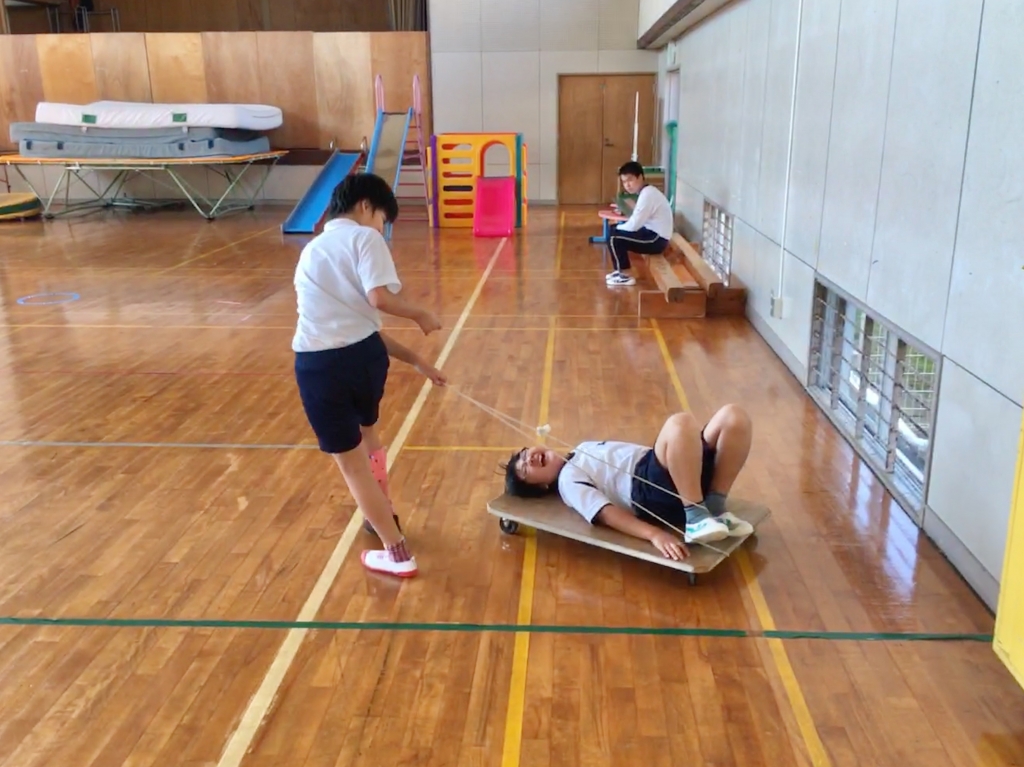 スライダーでゴロゴロ