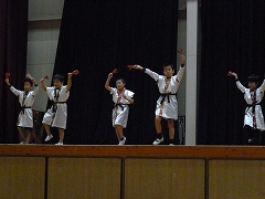 小学部ステージ発表の様子