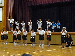 小学部ステージ発表の様子