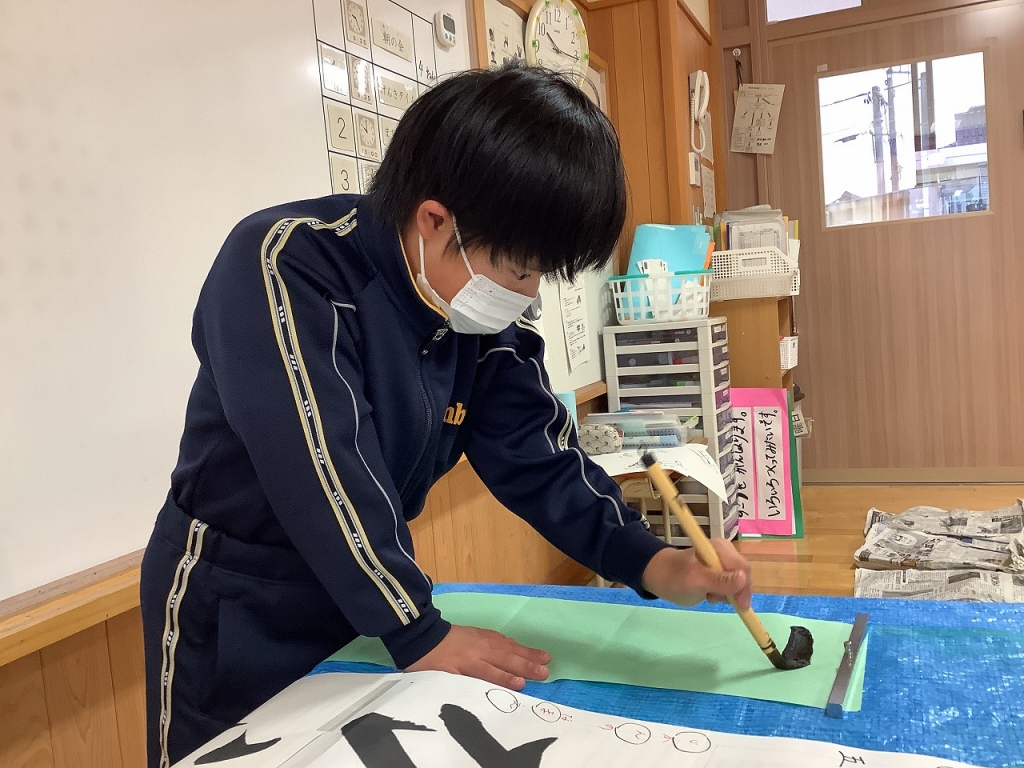 書き初めの様子