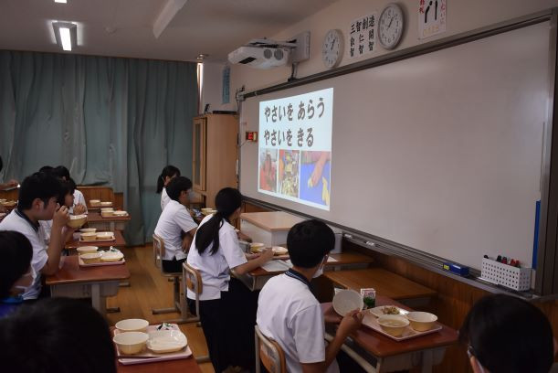 給食ができるまで(学校栄養職員)3