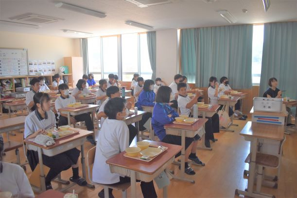 給食ができるまで（学校栄養職員）6