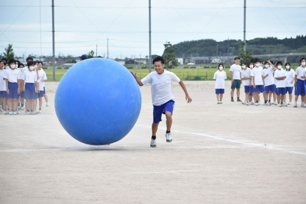 大玉転がし1