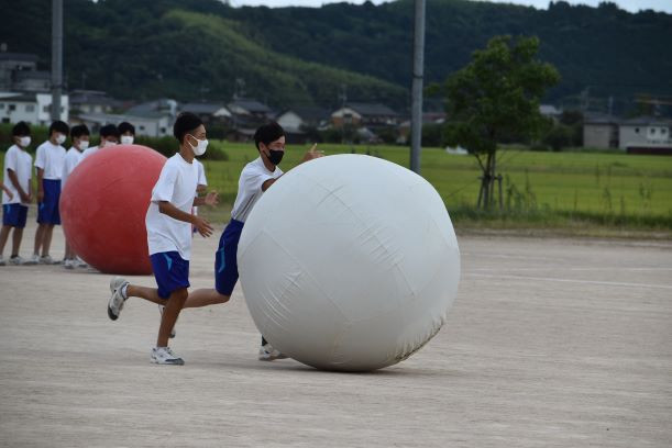 大玉転がし2