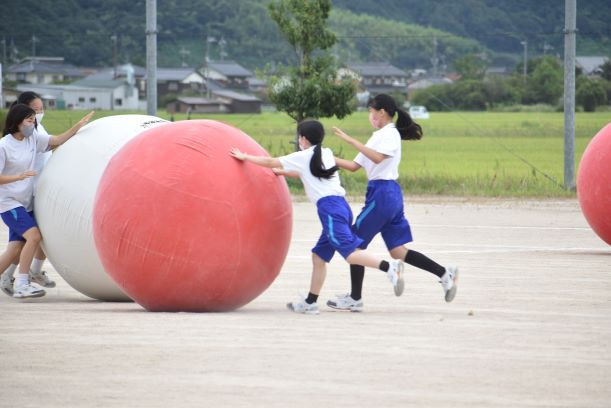 大玉転がし3