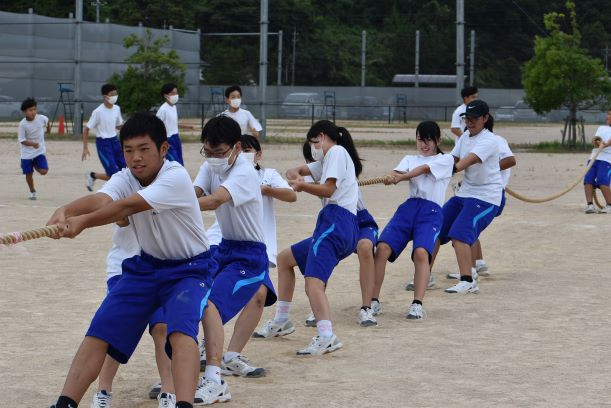 綱引き4