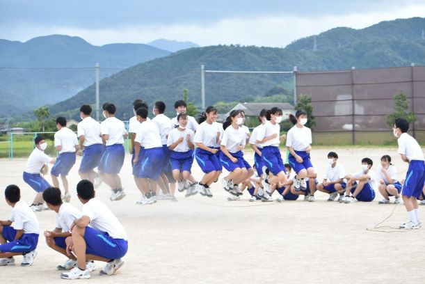 運動会練習3年大縄4
