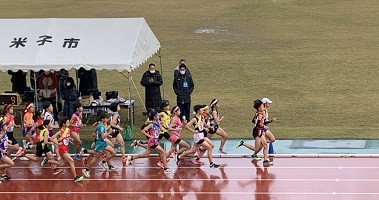 県駅伝女子スタート
