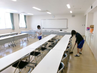 ④