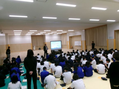 ②