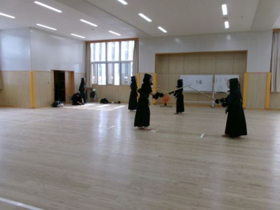 ⑤